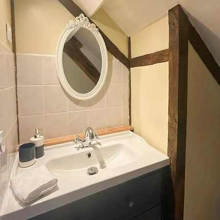 펜션 Family In The Alpes Mancelles *