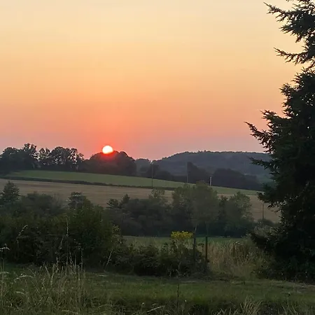 Family In The Alpes Mancelles * Moulins-le-Carbonnel