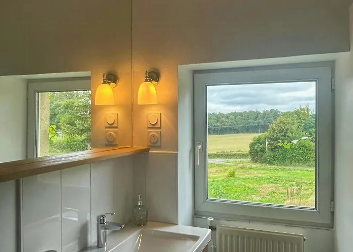 Family In The Alpes Mancelles * Moulins-le-Carbonnel